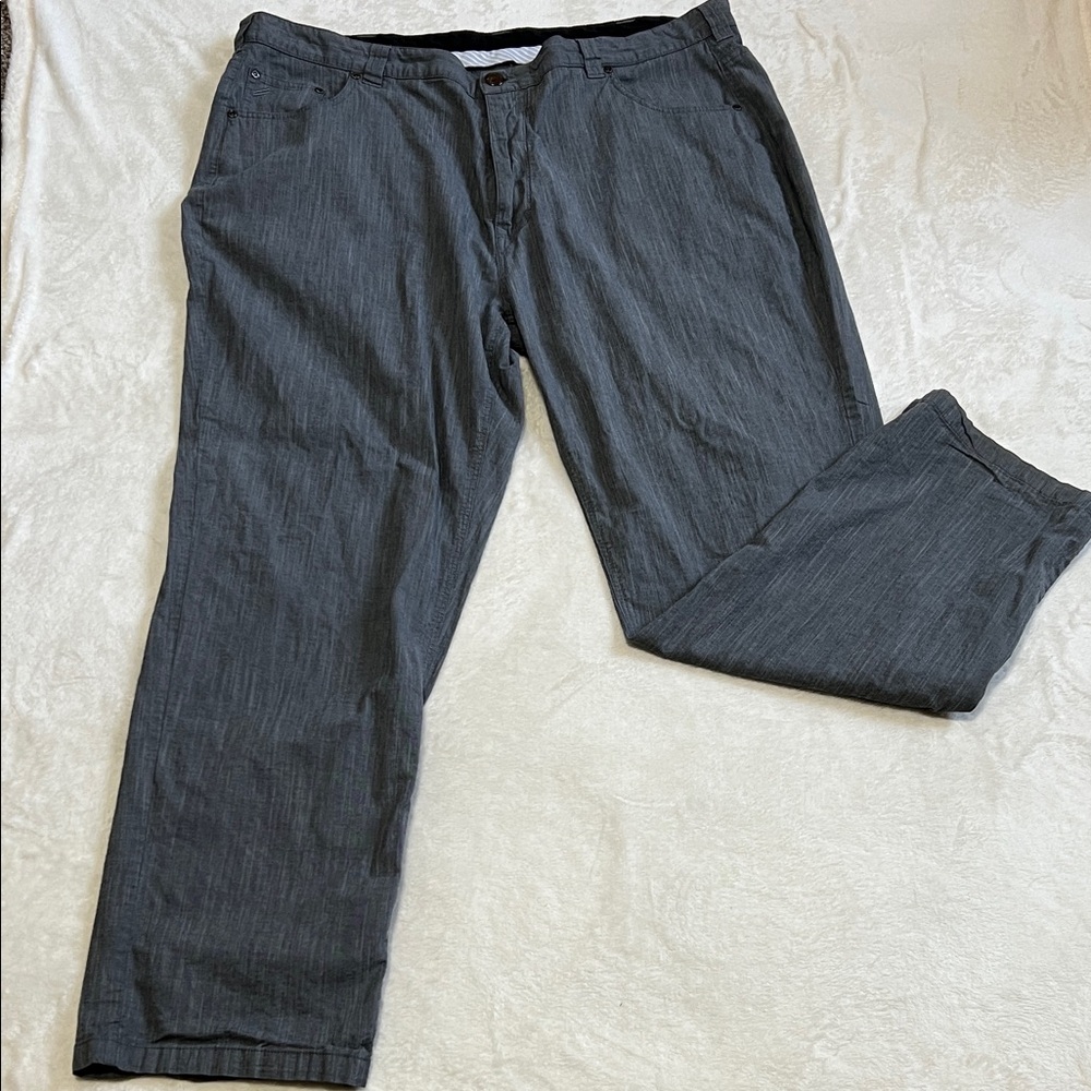 Hechter Stylish Gray Pants. 98% cotton. Size 46/32